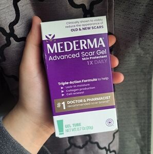 Mederma Advanced Scar Gel Tube